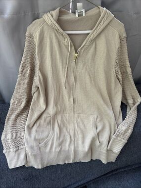 Zenergy by Chico’s beige w/ gold metallic threading Knit Zip Hoodie sz 3